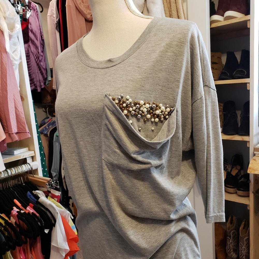 Gray tshirt with pearl and gold embellishments